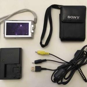 Sony Cyber-shot DSC-T77. 